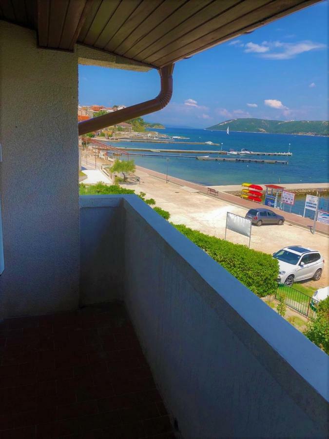 Apartments With Boat Mooring Marija Supetarska Draga Luaran gambar