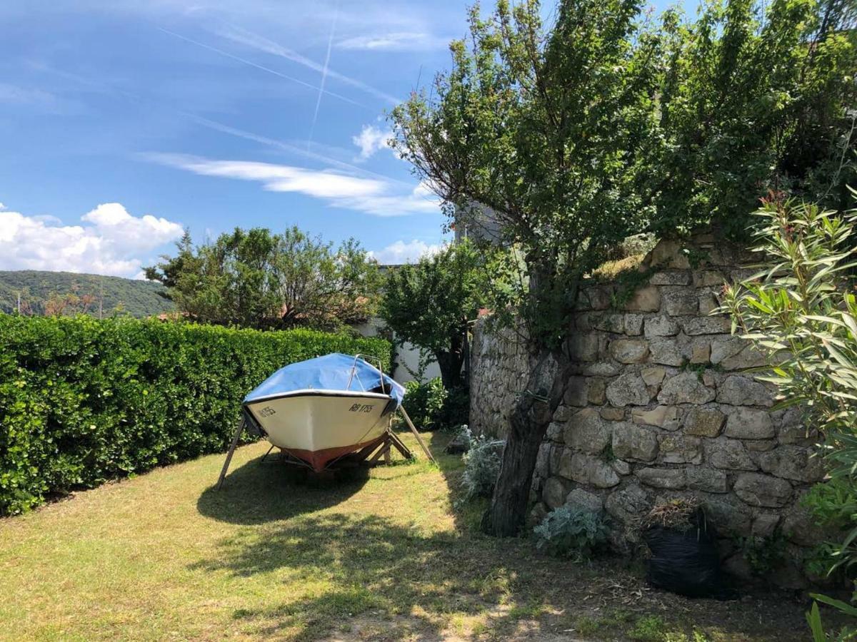 Apartments With Boat Mooring Marija Supetarska Draga Luaran gambar